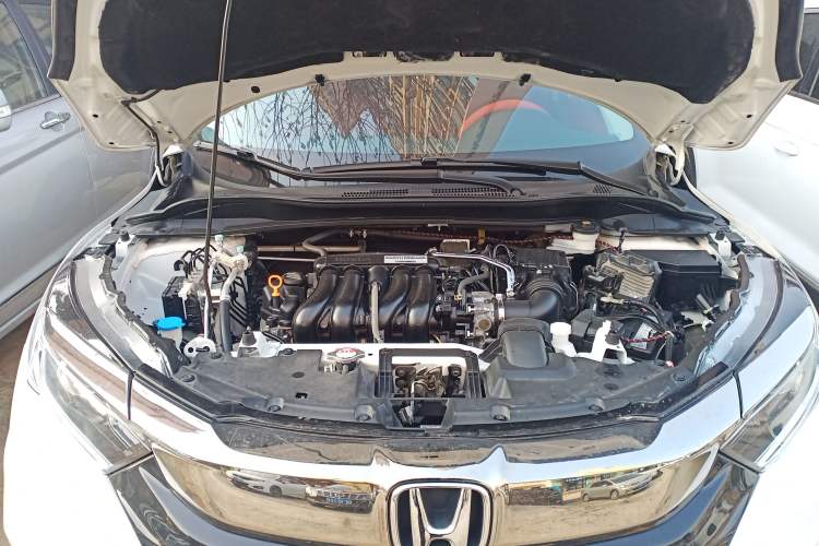 Used Honda Vezel 2020 1.5L CVT Pioneer Edition Engine Bay