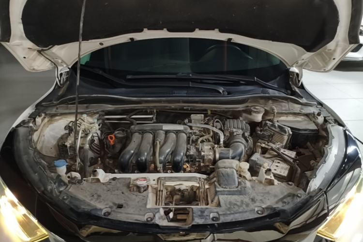 Used Honda Vezel 2020 1.5L CVT Pioneer Edition Engine Bay