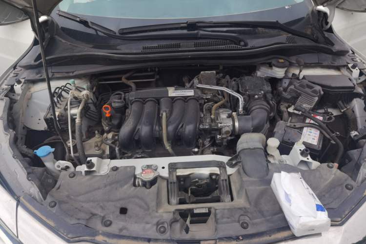 Used Honda Vezel 2020 1.5L CVT Pioneer Edition Engine Bay