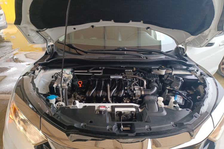 Used Honda Vezel 2020 1.5L CVT Pioneer Edition Engine Bay