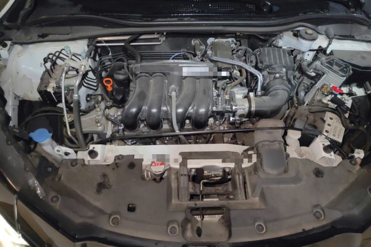 Used Honda Vezel 2020 1.5L CVT Elite Edition Engine Bay