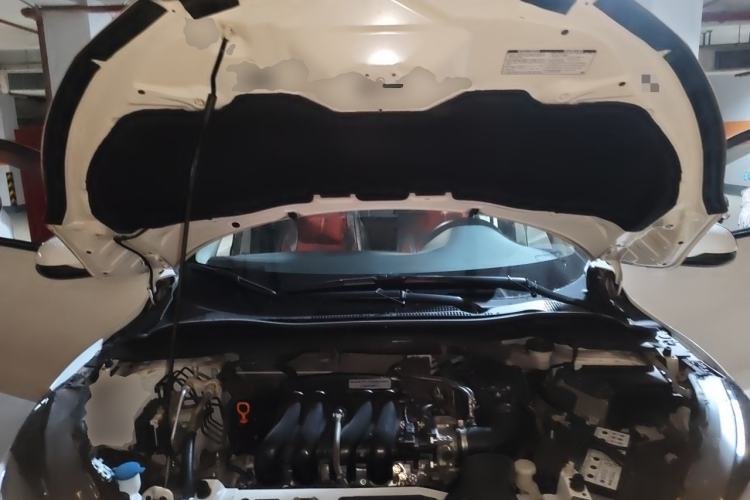 Used Honda Vezel 2020 1.5L CVT Elite Edition Engine Bay