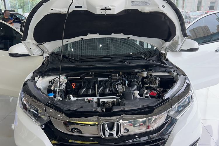 Used Honda Vezel 2020 1.5L CVT Elite Edition Engine Bay