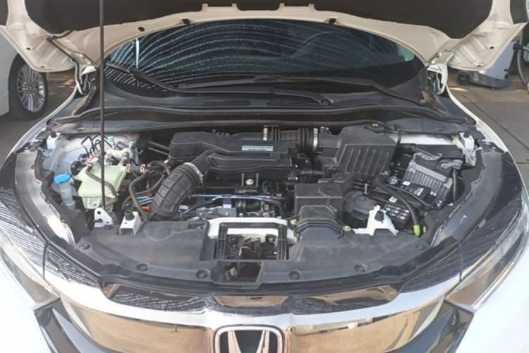 Used Honda Vezel 2020 220 TURBO CVT Luxury Edition Engine Bay