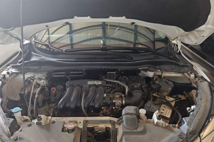 Used Honda Vezel 2020 1.5L CVT Pioneer Edition Engine Bay