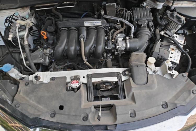 Used Honda Vezel 2020 1.5L CVT Pioneer Edition Engine Bay