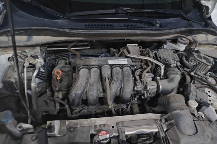 Used Honda Vezel 2020 1.5L CVT Pioneer Edition Engine Bay