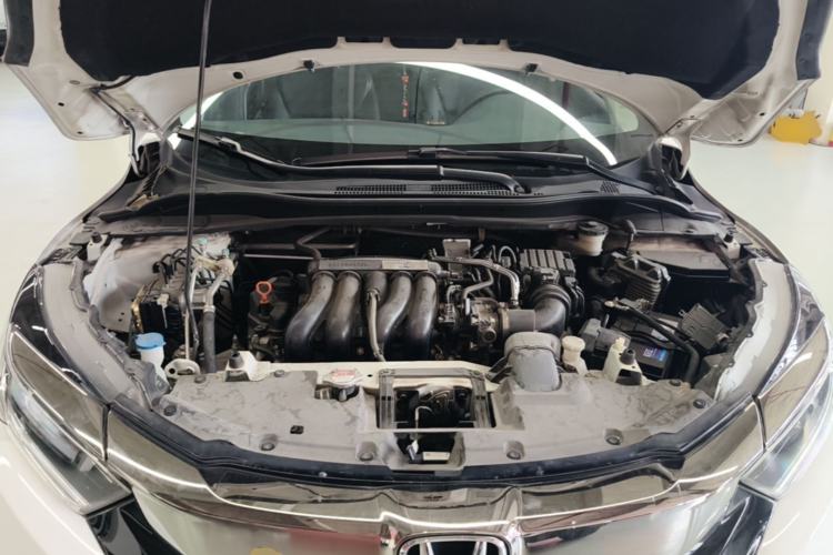 Used Honda Vezel 2020 1.5L CVT Pioneer Edition Engine Bay