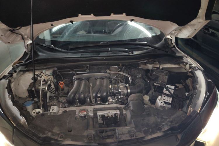 Used Honda Vezel 2020 1.5L CVT Pioneer Edition Engine Bay