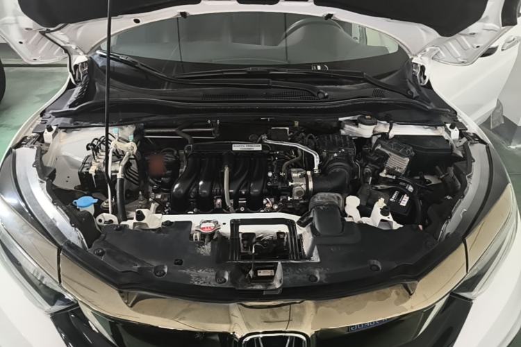 Used Honda Vezel 2020 1.5L CVT Luxury Edition Engine Bay