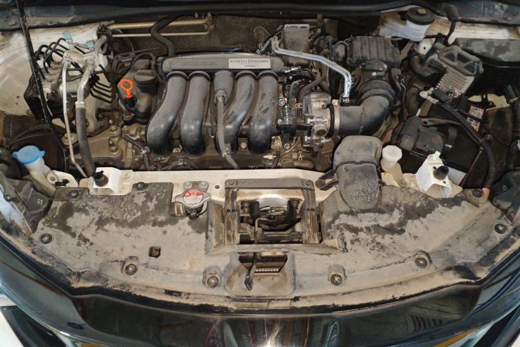 Used Honda Vezel 2020 1.5L CVT Elite Edition Engine Bay