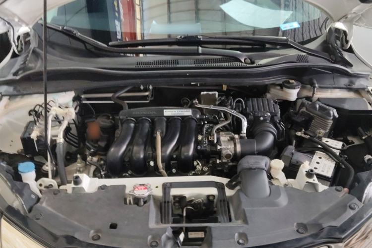 Used Honda Vezel 2020 1.5L CVT Elite Edition Engine Bay
