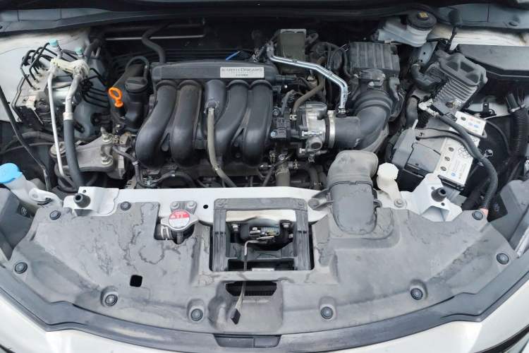 Used Honda Vezel 2020 1.5L CVT Luxury Edition Engine Bay