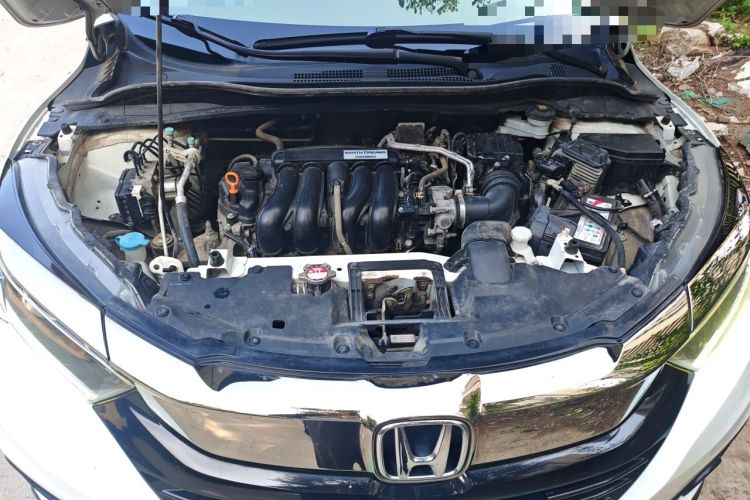 Used Honda Vezel 2020 1.5L CVT Pioneer Edition Engine Bay