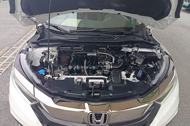 Used Honda Vezel 2020 1.5L CVT Luxury Edition Engine Bay