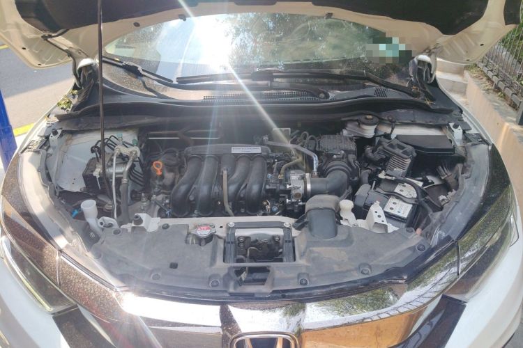 Used Honda Vezel 2020 1.5L CVT Pioneer Edition Engine Bay