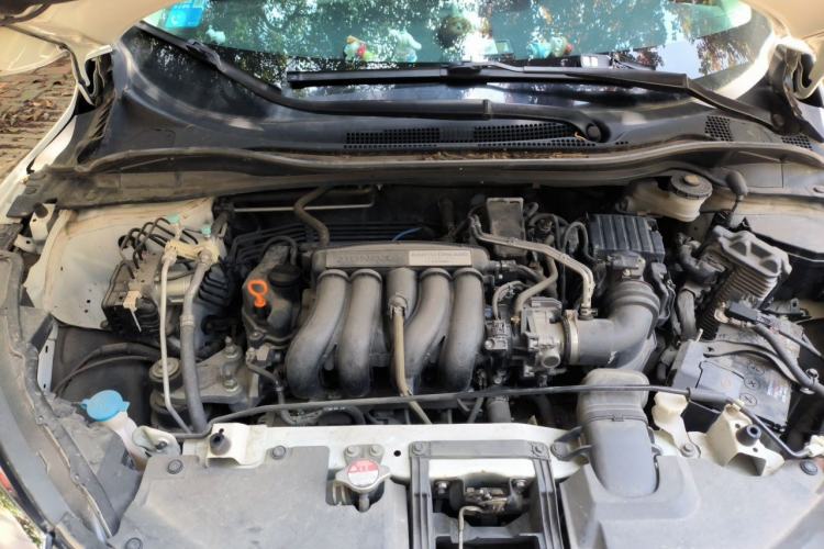 Used Honda Vezel 2020 1.5L CVT Luxury Edition Engine Bay
