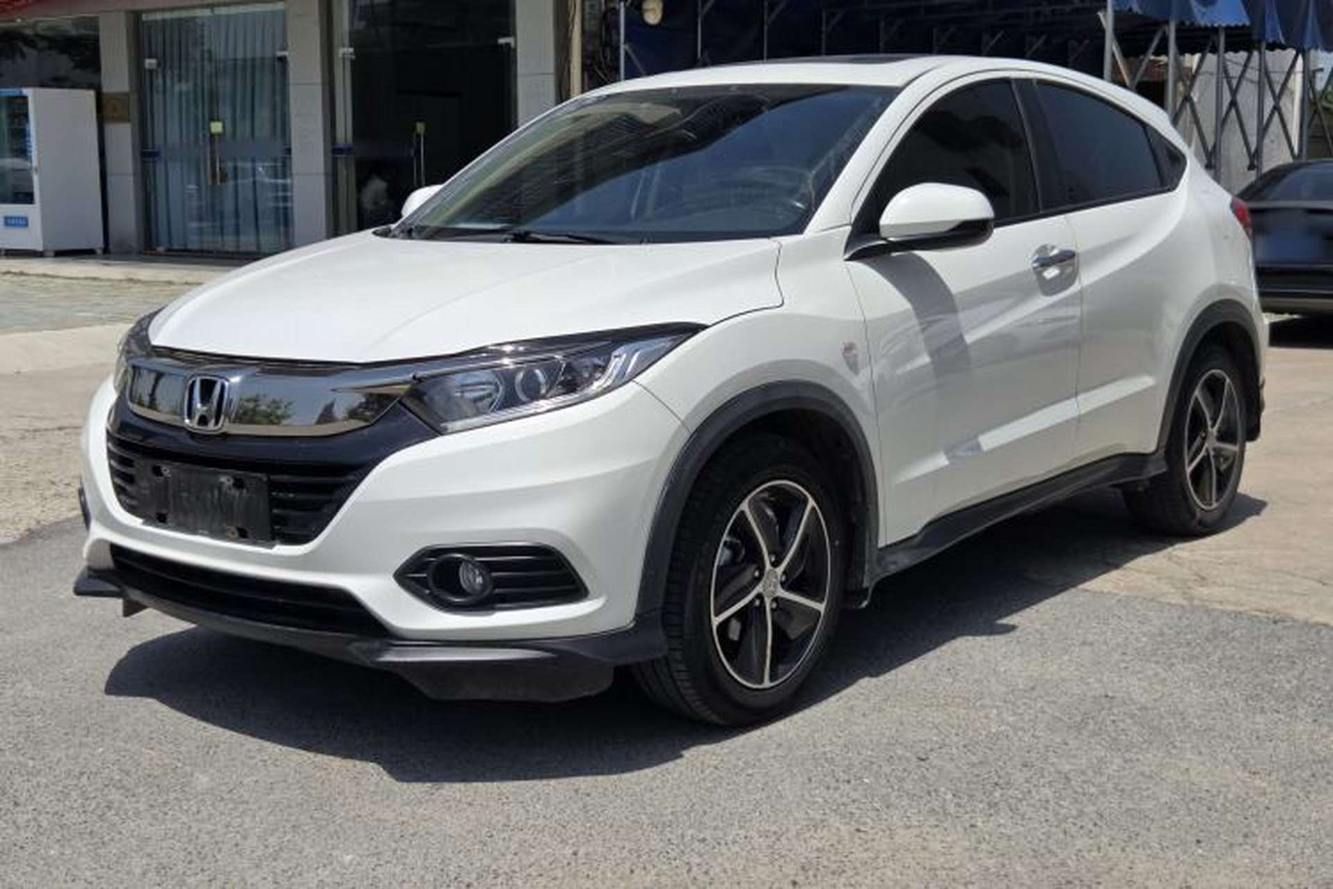 Used Honda Vezel 2020 1.5L CVT Pioneer Edition Exterior 1