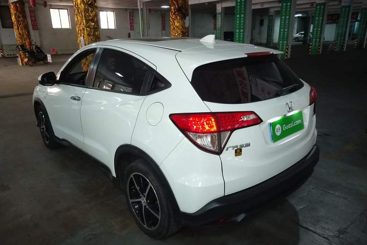 Used Honda Vezel 2020 1.5L CVT Pioneer Edition Exterior 1