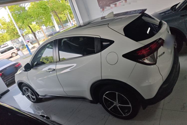 Used Honda Vezel 2020 1.5L CVT Luxury Edition Exterior 1