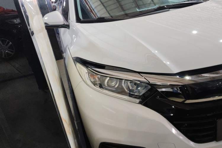 Used Honda Vezel 2020 1.5L CVT Elite Edition Exterior 1