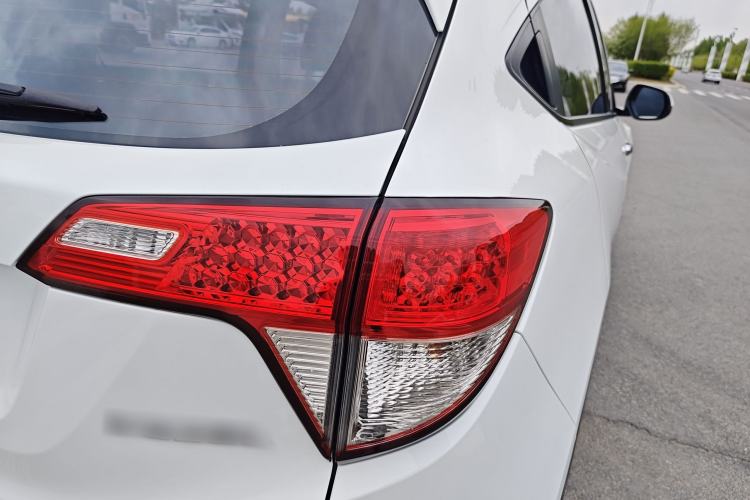 Used Honda Vezel 2020 1.5L CVT Elite Edition Exterior 10