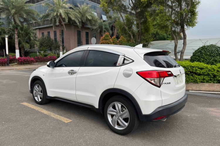Used Honda Vezel 2020 220 TURBO CVT Elite Edition Exterior 12
