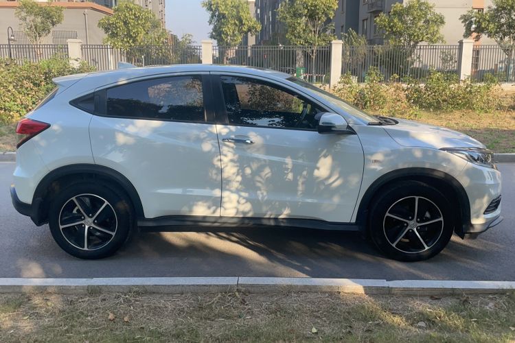 Used Honda Vezel 2020 1.5L CVT Pioneer Edition Exterior 2
