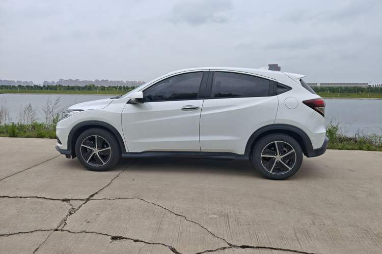 Used Honda Vezel 2020 1.5L CVT Luxury Edition Exterior 2