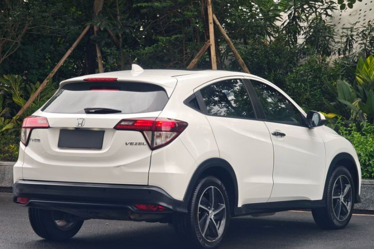Used Honda Vezel 2020 1.5L CVT Luxury Edition Exterior 2