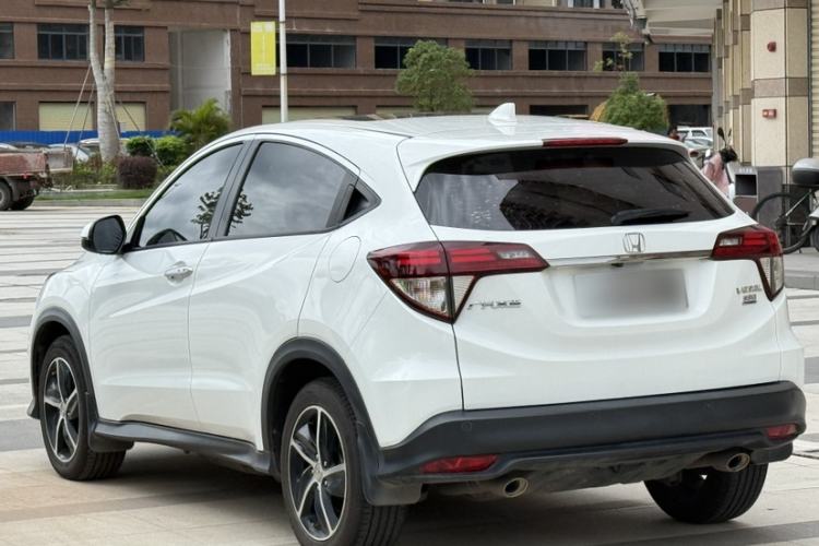 Used Honda Vezel 2020 220 TURBO CVT Luxury Edition Exterior 2