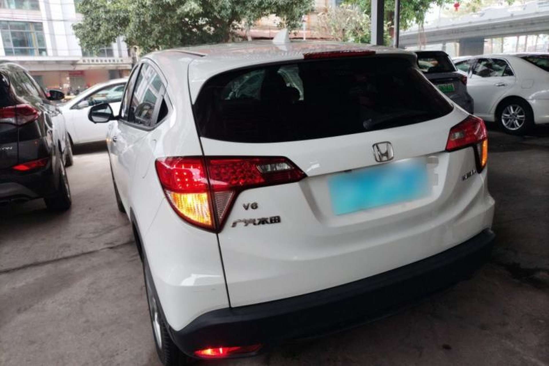 Used Honda Vezel 2020 1.5L CVT Elite Edition Exterior 2