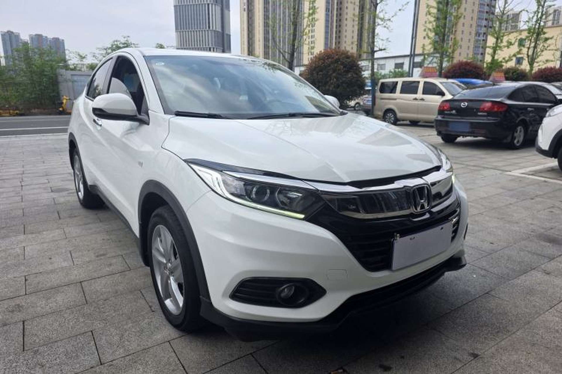 Used Honda Vezel 2020 220 TURBO CVT Elite Edition Exterior 2