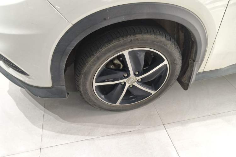 Used Honda Vezel 2020 1.5L CVT Pioneer Edition Exterior 2