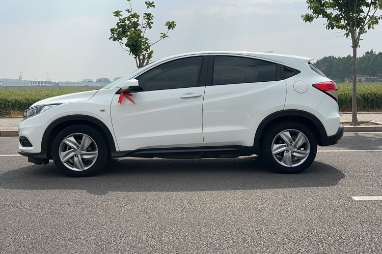 Used Honda Vezel 2020 1.5L CVT Elite Edition Exterior 2