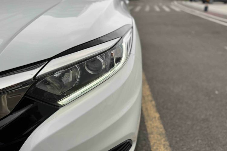 Used Honda Vezel 2020 220 TURBO CVT Elite Edition Exterior 3