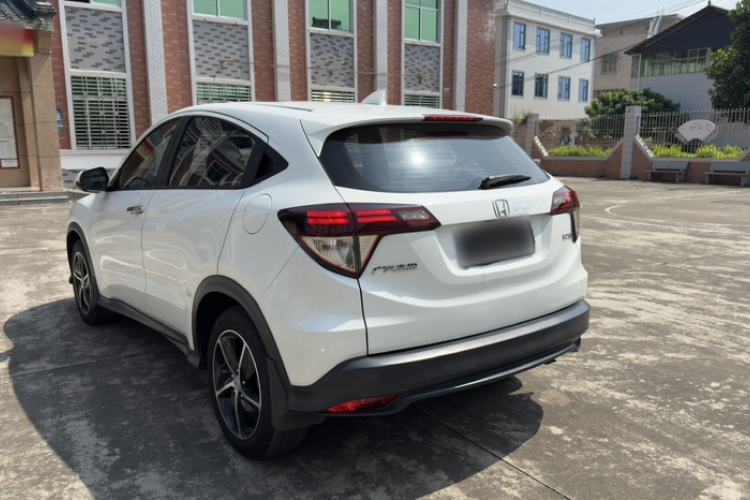 Used Honda Vezel 2020 1.5L CVT Luxury Edition Exterior 3