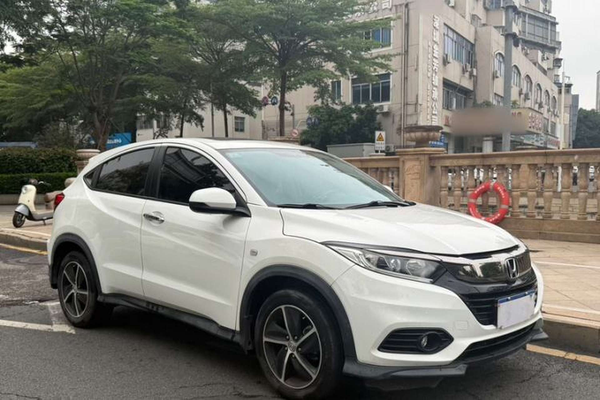 Used Honda Vezel 2020 1.5L CVT Pioneer Edition Exterior 3