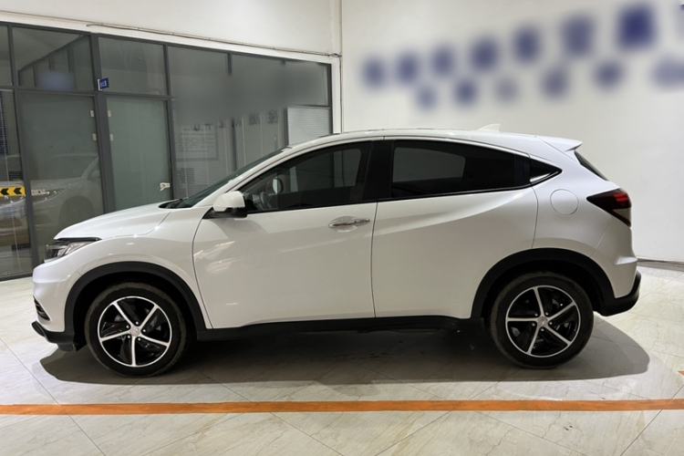 Used Honda Vezel 2020 1.5L CVT Luxury Edition Exterior 3