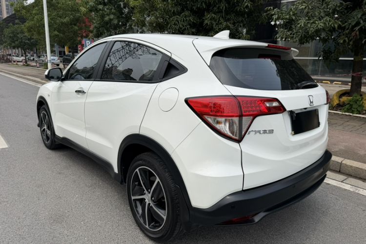 Used Honda Vezel 2020 1.5L CVT Pioneer Edition Exterior 3