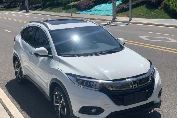 Used Honda Vezel 2020 1.5L CVT Pioneer Edition Exterior 3