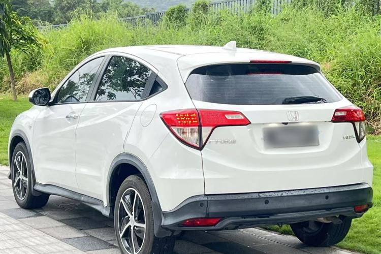 Used Honda Vezel 2020 1.5L CVT Pioneer Edition Exterior 3