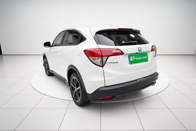 Used Honda Vezel 2020 1.5L CVT Pioneer Edition Exterior 3