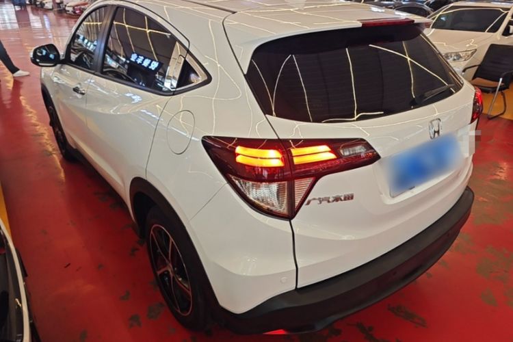 Used Honda Vezel 2020 1.5L CVT Luxury Edition Exterior 3