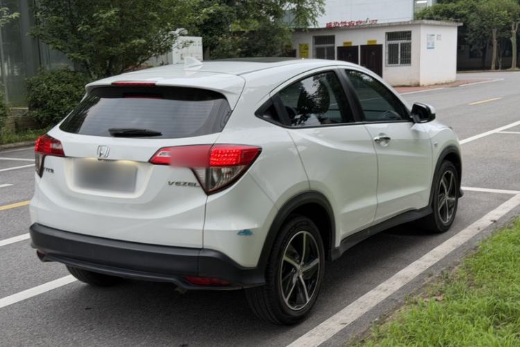 Used Honda Vezel 2020 1.5L CVT Pioneer Edition Exterior 3
