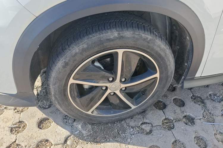 Used Honda Vezel 2020 1.5L CVT Pioneer Edition Exterior 4