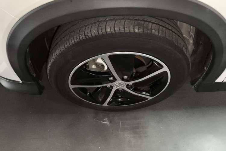 Used Honda Vezel 2020 1.5L CVT Pioneer Edition Exterior 4