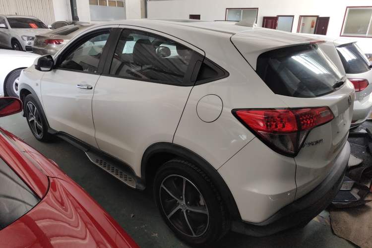 Used Honda Vezel 2020 1.5L CVT Pioneer Edition Exterior 4