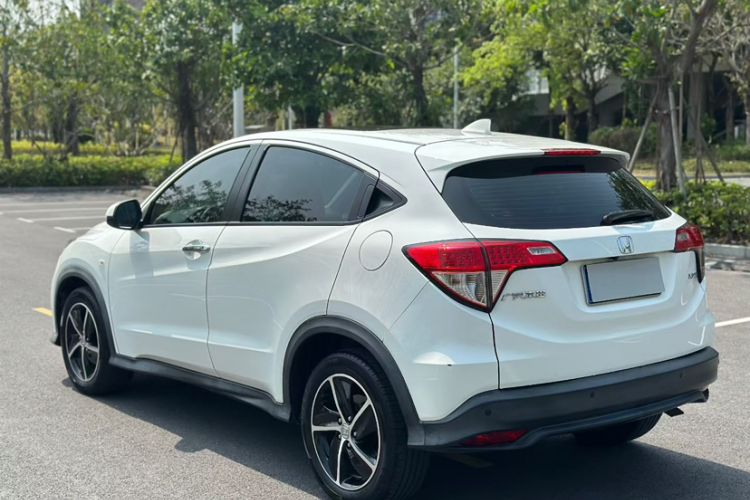 Used Honda Vezel 2020 1.5L CVT Pioneer Edition Exterior 4