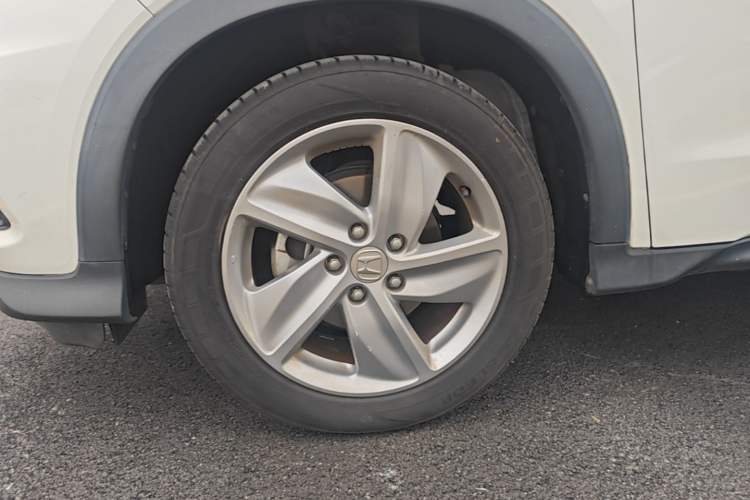 Used Honda Vezel 2020 1.5L CVT Elite Edition Exterior 4